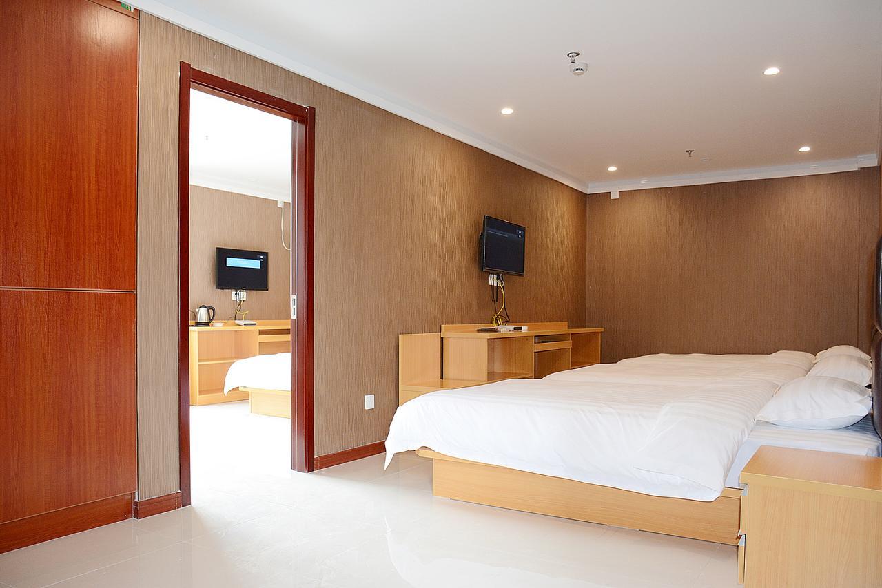 100 Inn Plus Pudong Airport Hotel Shanghai Exterior foto